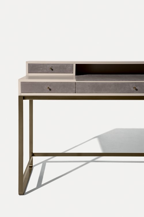 Proust writing desk in Tortora lacquered finish with bronze metal finish details