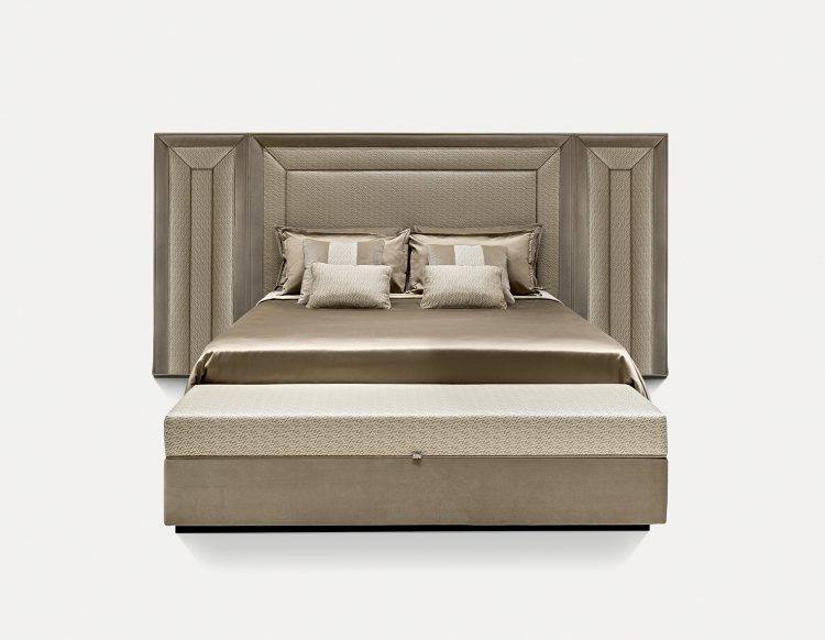 Oasis-Louvre-bedroom