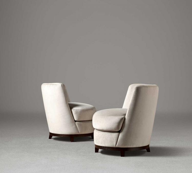 Ava armchair with Moka Oak base and covered in velvet