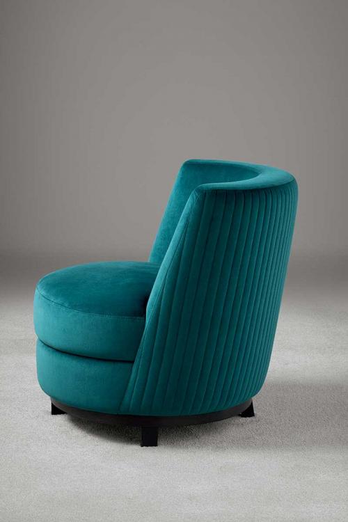 Ava armchair with Moka Oak base and covered in velvet