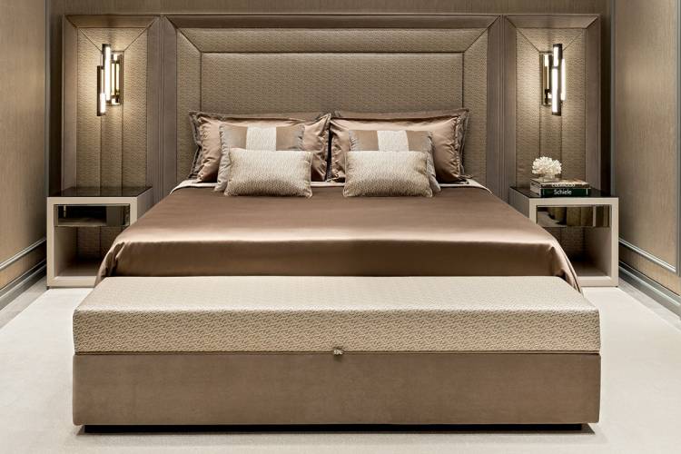 Oasis-Louvre-bedroom