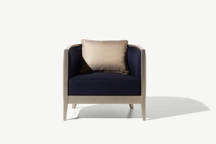 Saten armchair with metallic Prosecco finish structure and covered in velvet