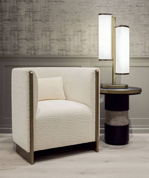 АДЕЛИНА… КРЕСЛО ДЛЯ БЕСЕДЫ