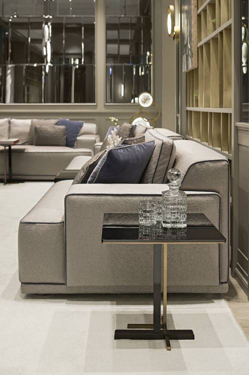 Oasis Cold Moon livingroom