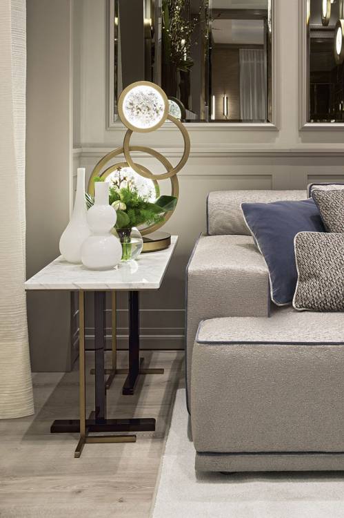 Oasis Cold Moon livingroom