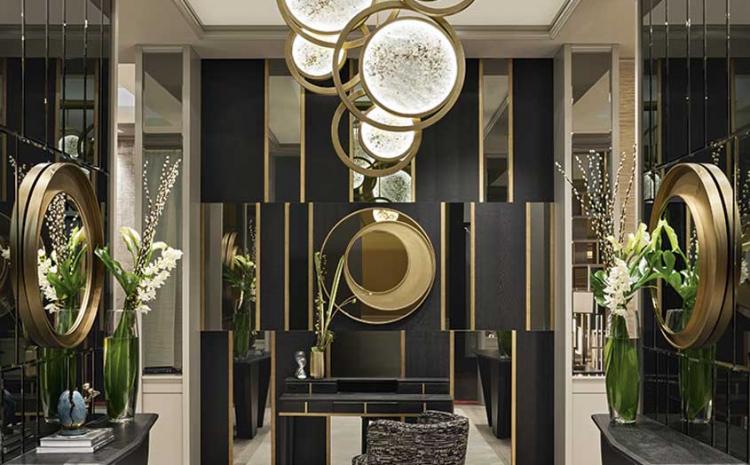 The brazen Moon lobby