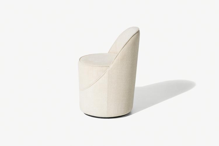 Eleonor covered in fabric