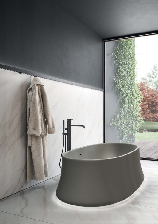 Volcano bathtub in matt London Grey Lightfeel