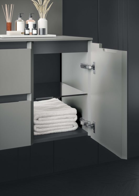 Profilo vanity unit in Grigio Elegance lacquered finish