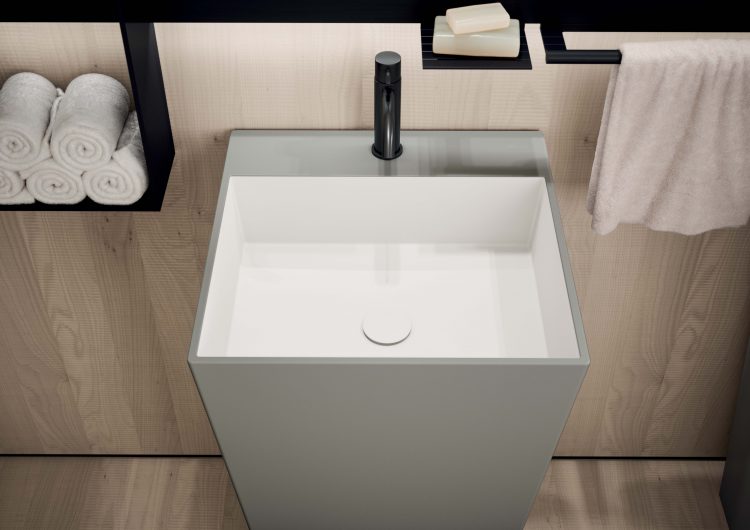 Mars freestanding washbasin in Grigio Elegance lacquered finish